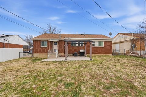 Tiny photo for 4689 S 275 W, Ogden, UT 84405 (MLS # 2133970)