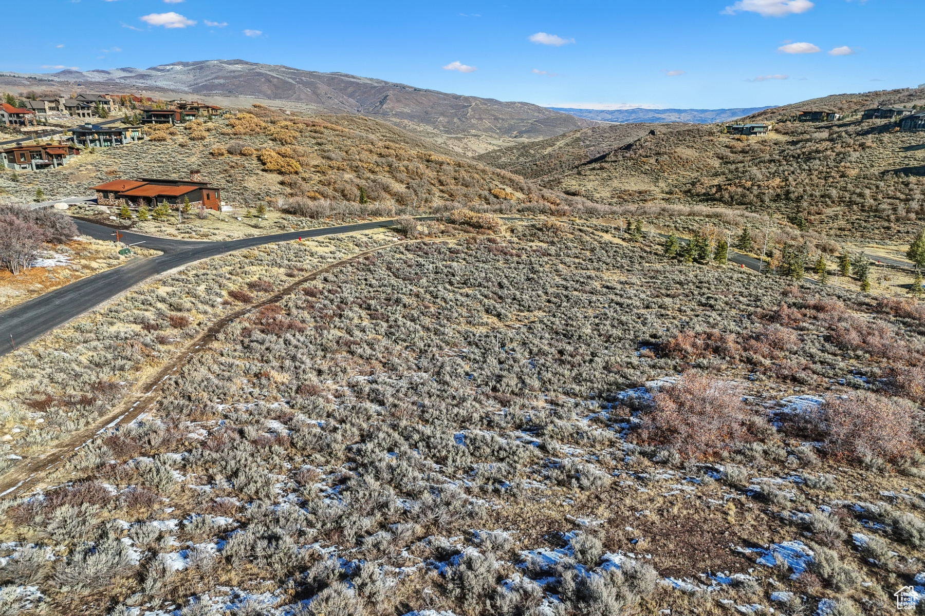 MOUNTAIN CREST - Residential