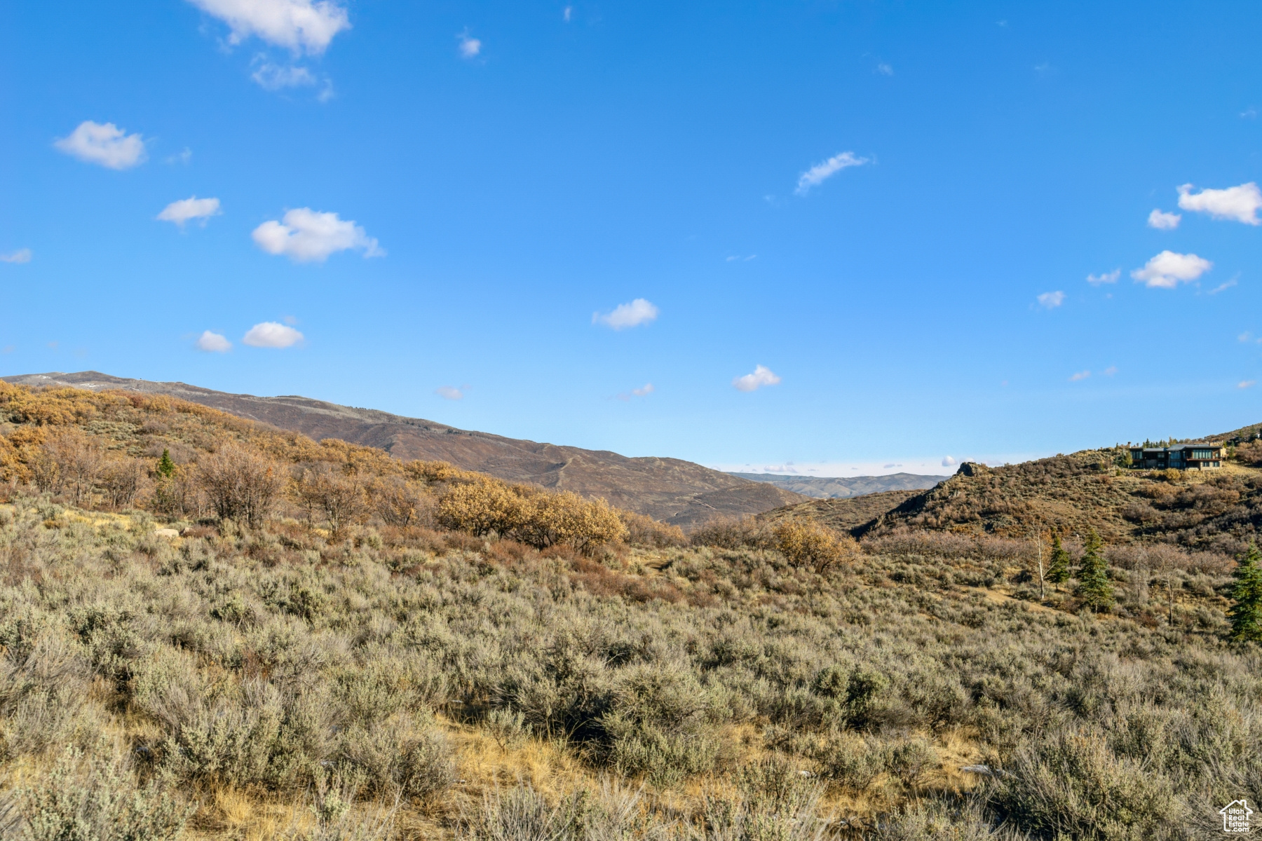 MOUNTAIN CREST - Residential