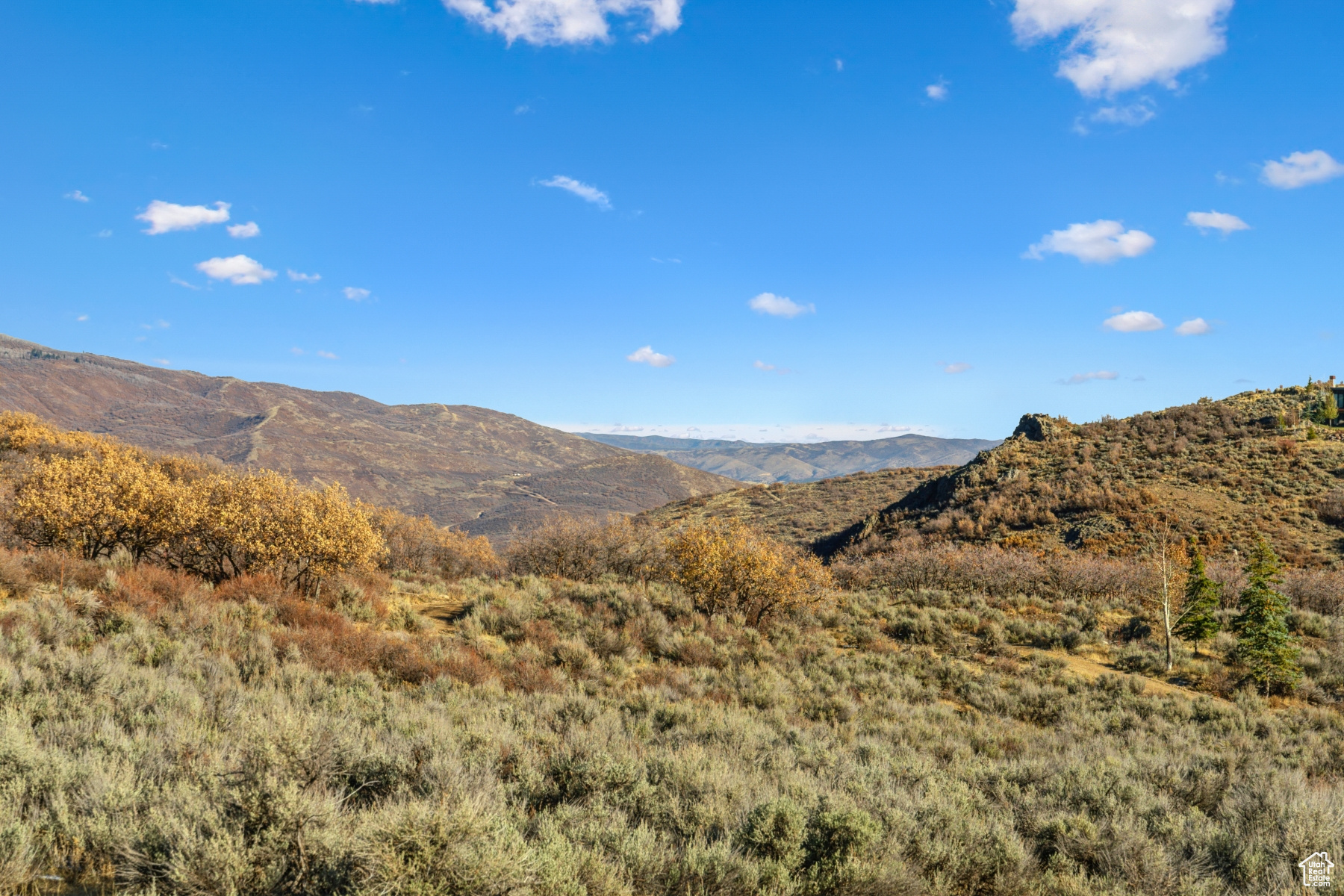 MOUNTAIN CREST - Residential