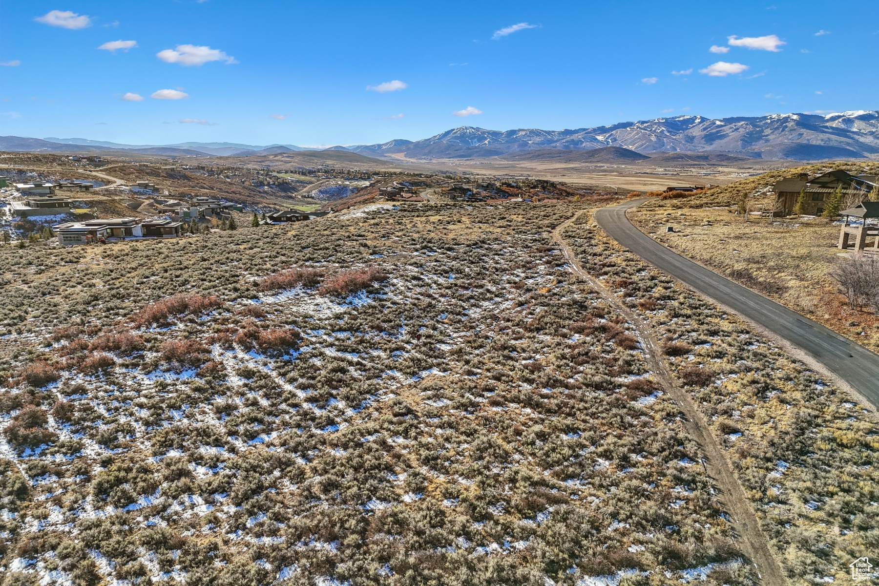 MOUNTAIN CREST - Residential