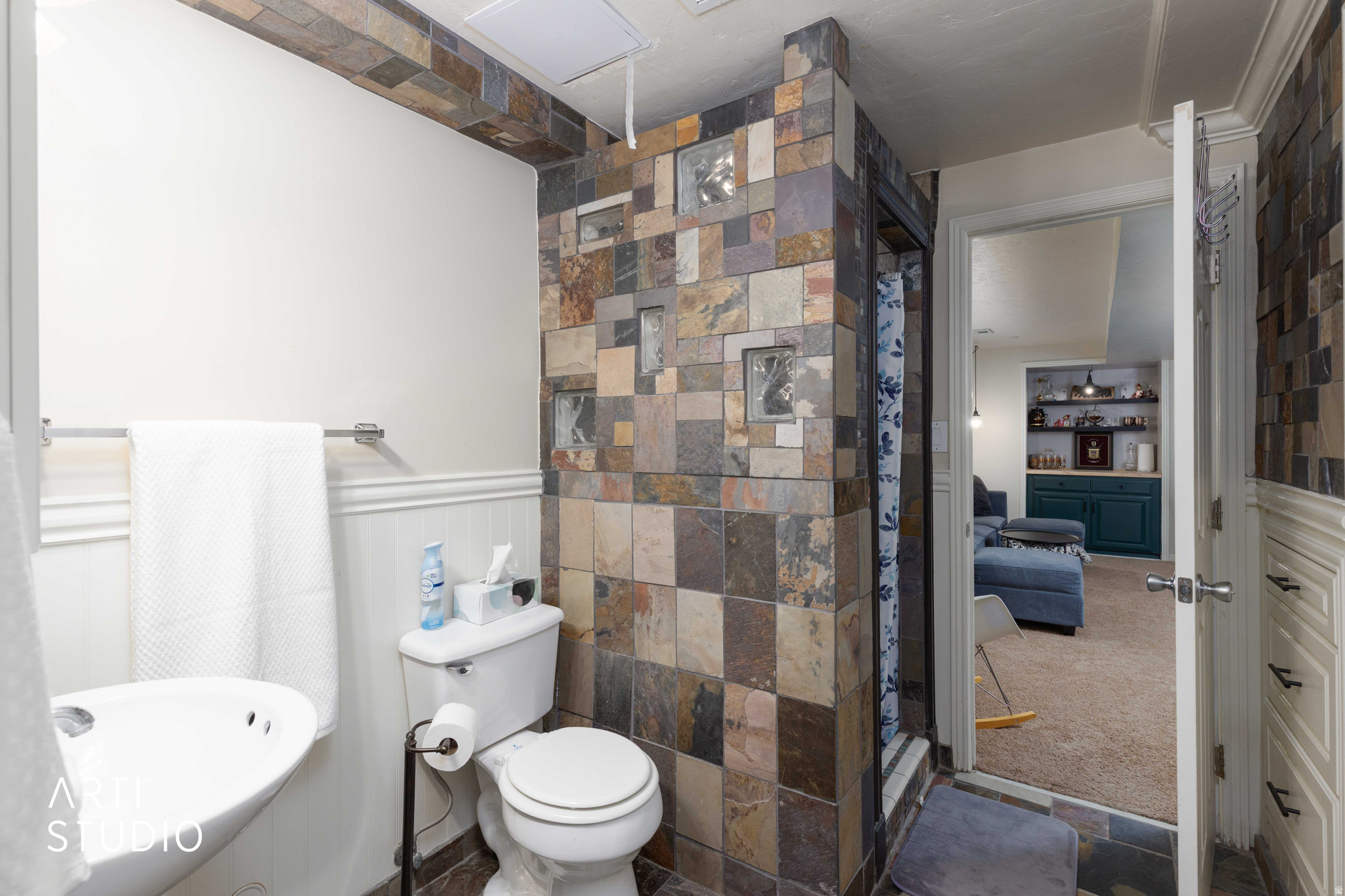 INDIAN HILLS - Residential