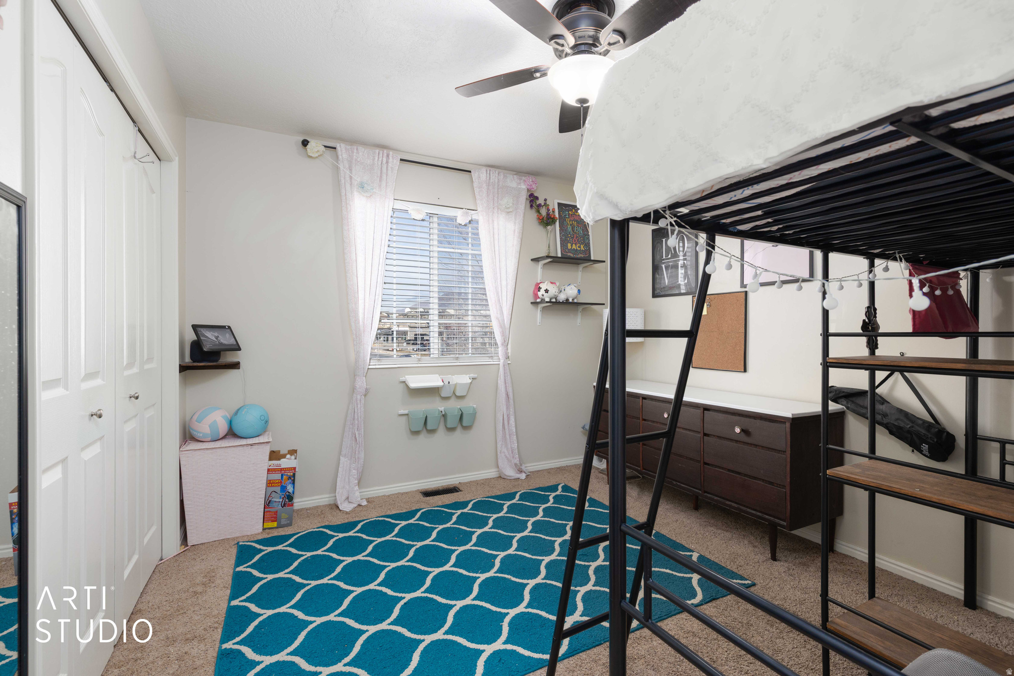 INDIAN HILLS - Residential