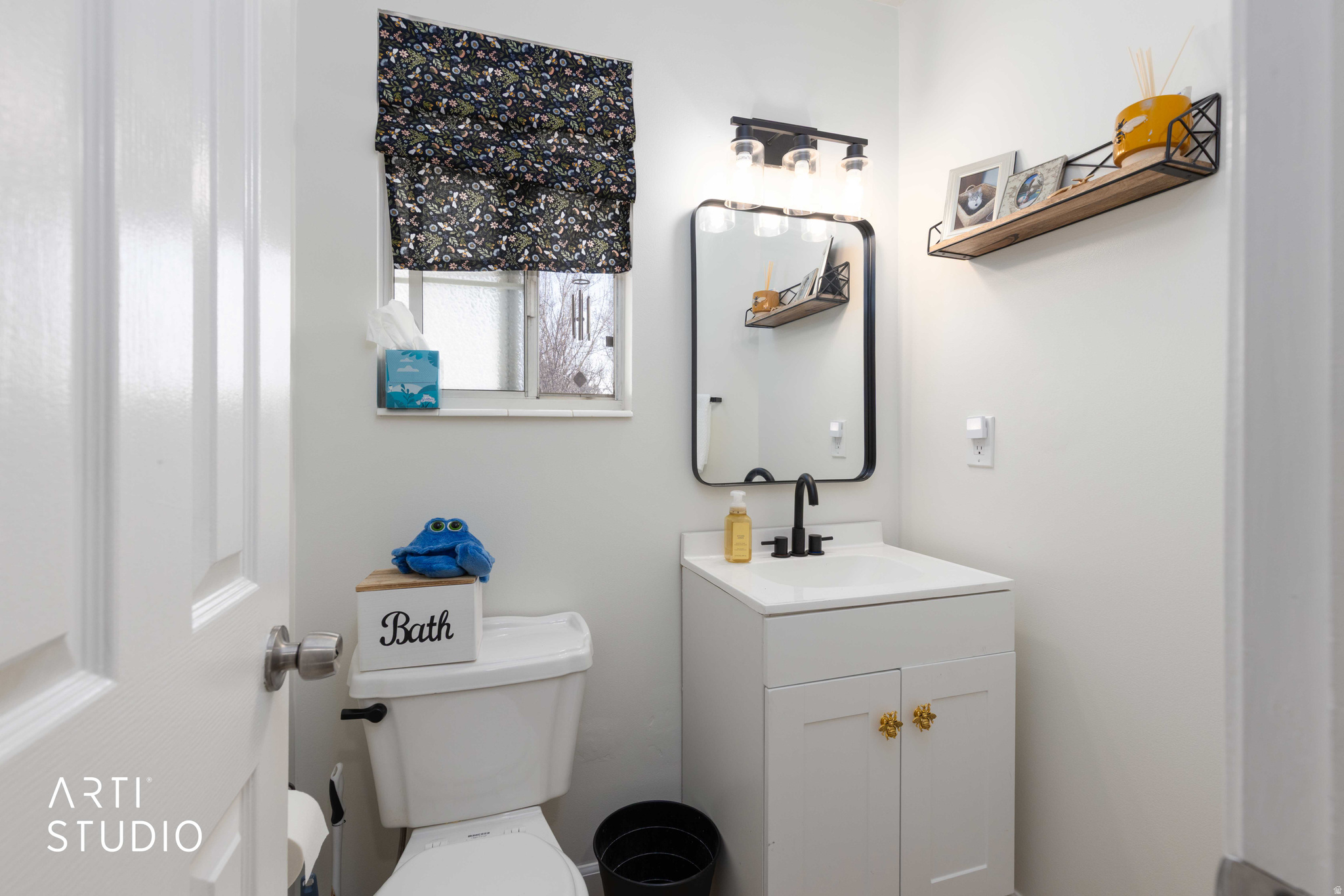 INDIAN HILLS - Residential