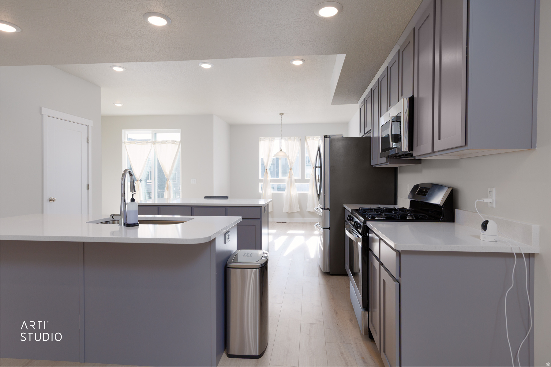 ROCKWELL RANCH - Residential