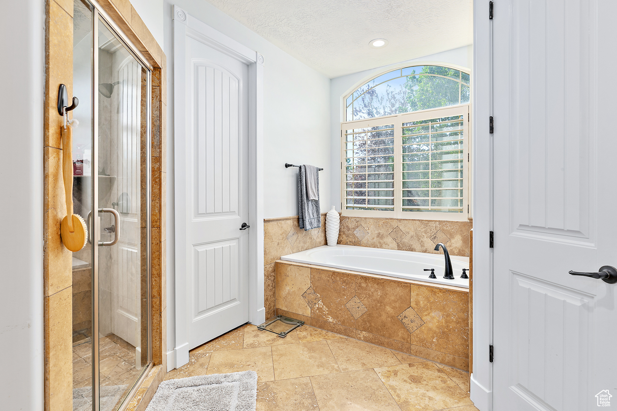 BUTLER MEADOWS - Residential