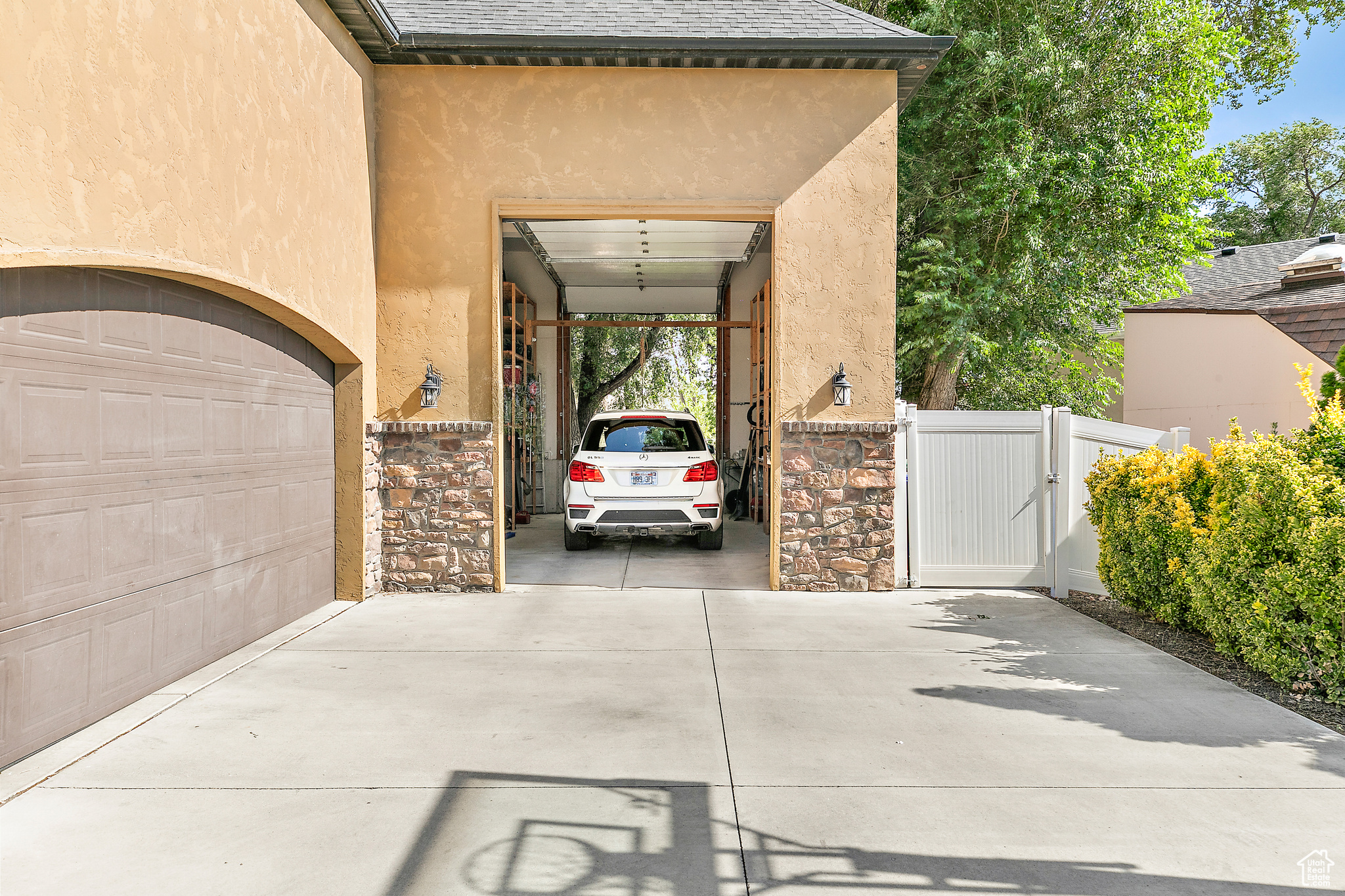 BUTLER MEADOWS - Residential