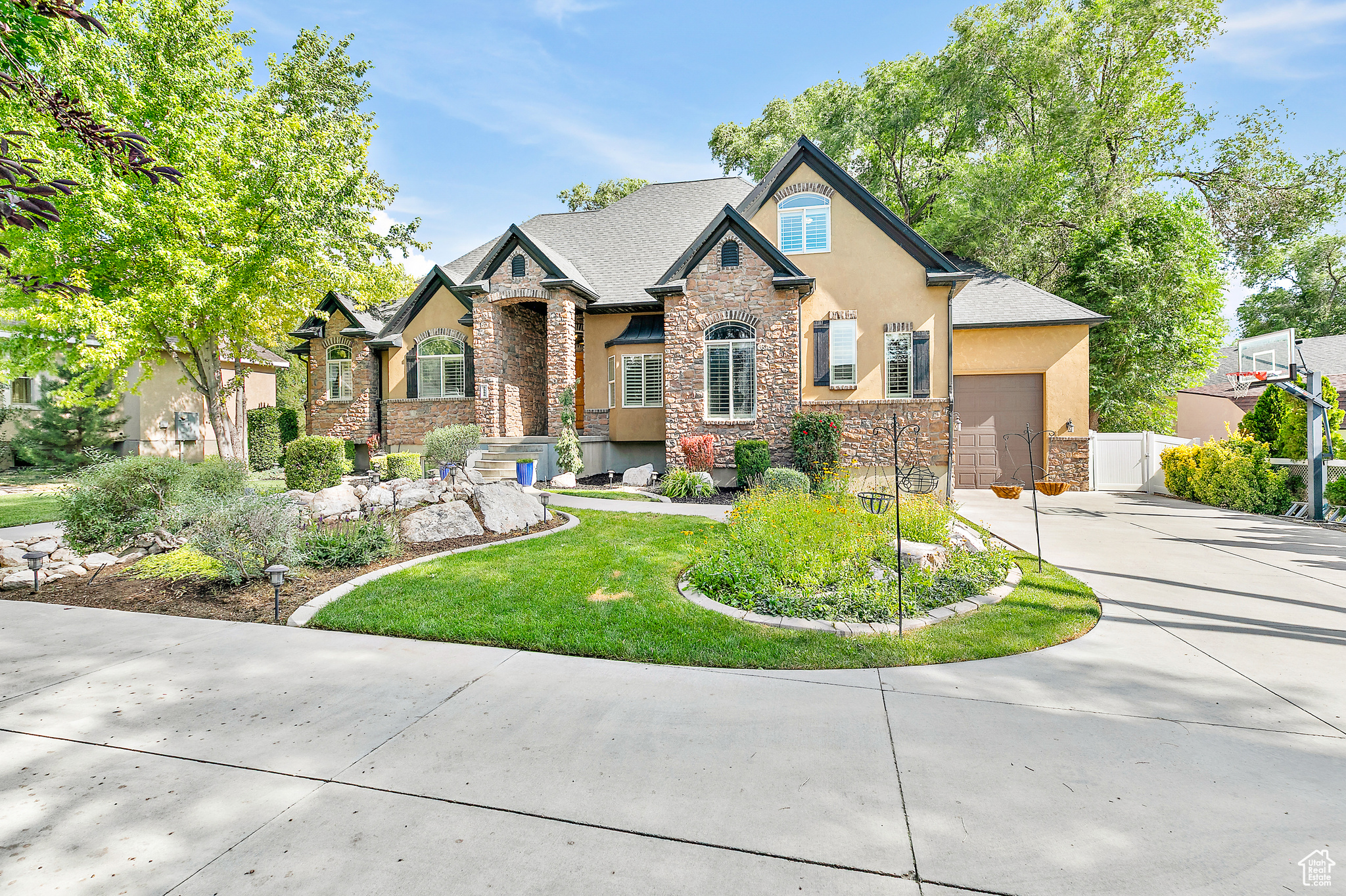 BUTLER MEADOWS - Residential