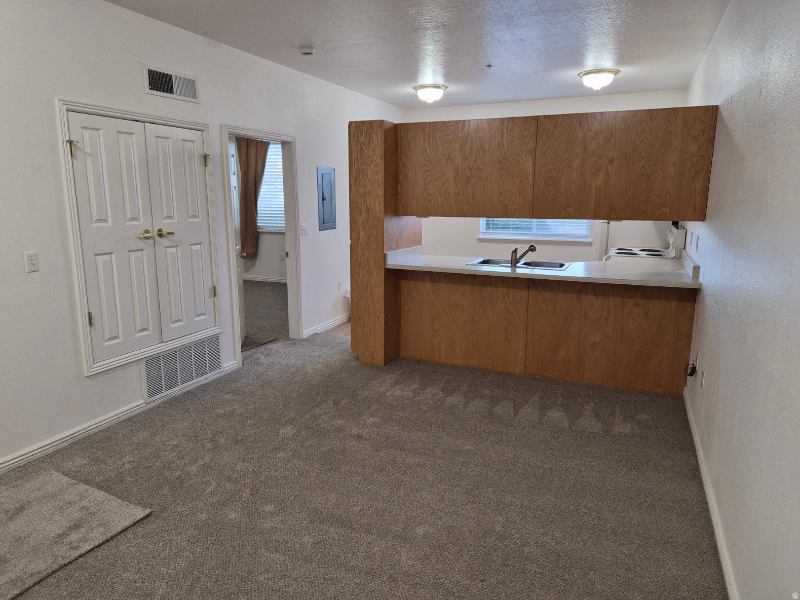 MOUNT TIMP VILLAGE - Residential