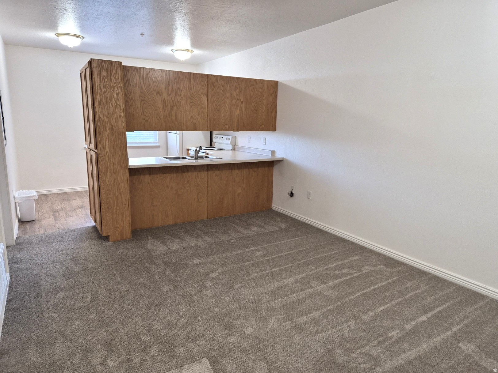 MOUNT TIMP VILLAGE - Residential