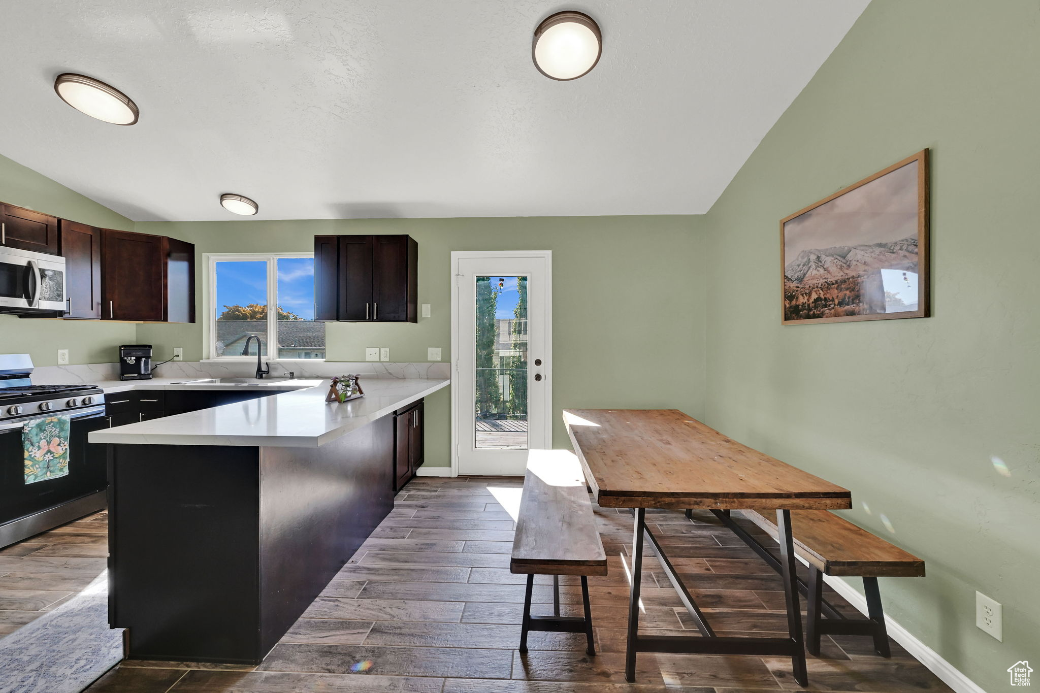 BUSH ESTATES - Residential