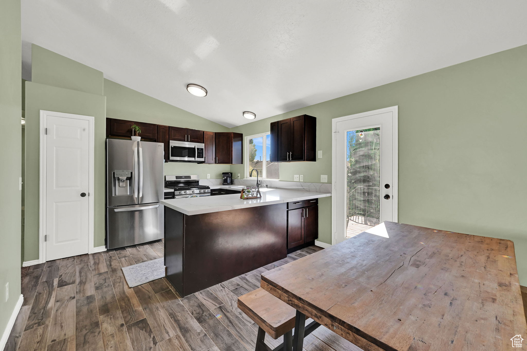 BUSH ESTATES - Residential