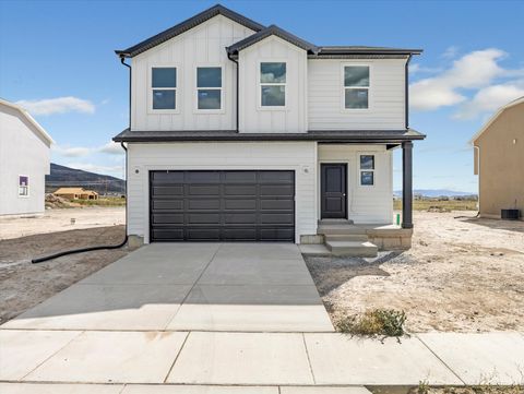 Photo of 3519 N SPARROW LN #216, Eagle Mountain, UT 84005 (MLS # 2138855)