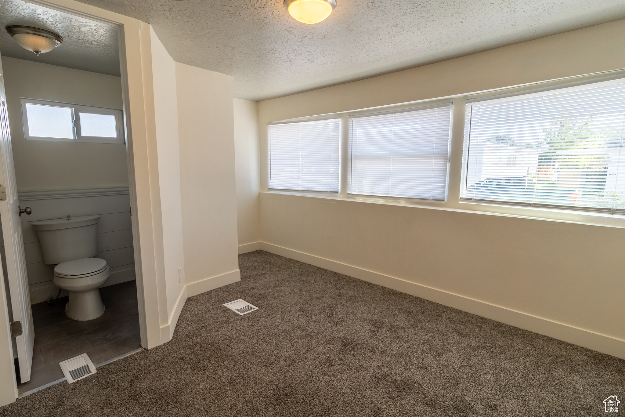 WINDSOR ESTATES - Residential