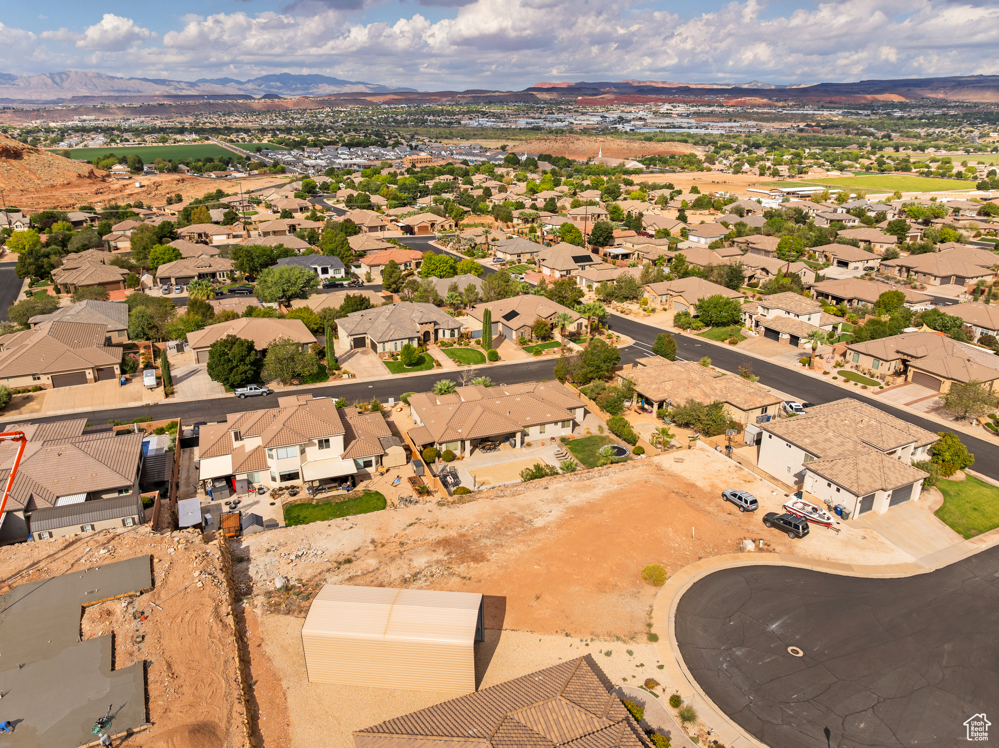HEIGHTS AT WASHINGTON BENCH TOWNSHIP - Land