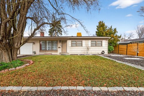 Tiny photo for 1771 E FIELDCREST LN, Holladay, UT 84117 (MLS # 2127976)
