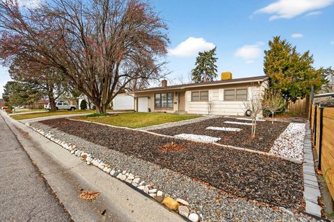 Tiny photo for 1771 E FIELDCREST LN, Holladay, UT 84117 (MLS # 2127976)