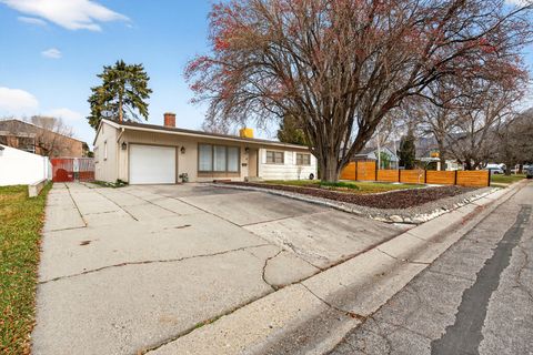 Tiny photo for 1771 E FIELDCREST LN, Holladay, UT 84117 (MLS # 2127976)