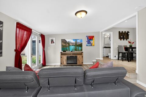 Tiny photo for 1771 E FIELDCREST LN, Holladay, UT 84117 (MLS # 2127976)