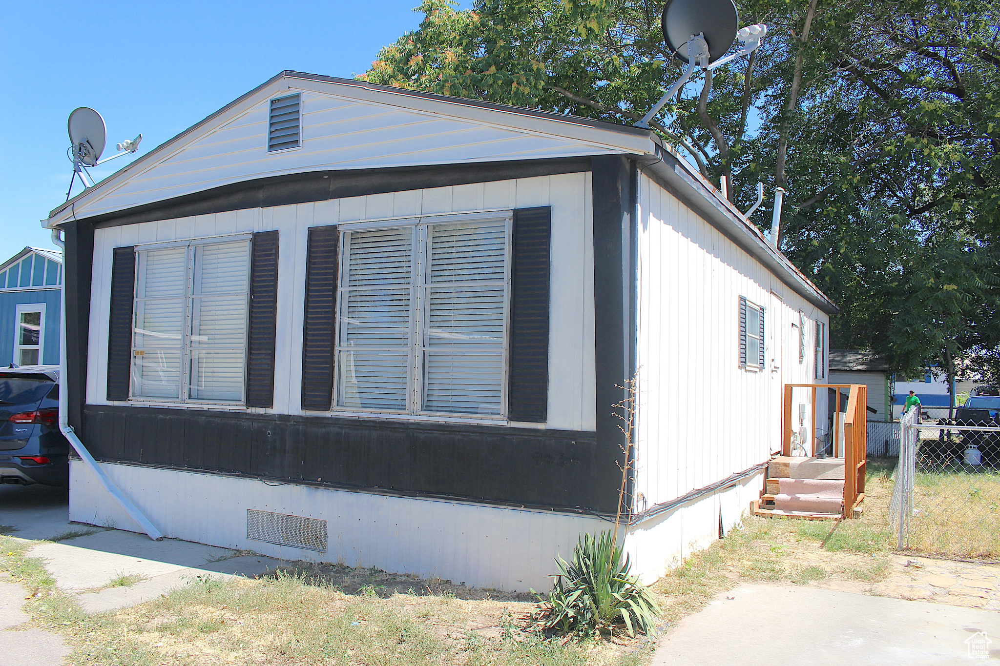 TOWN AND COUNTRY MOBILE HOME PARK - Residential