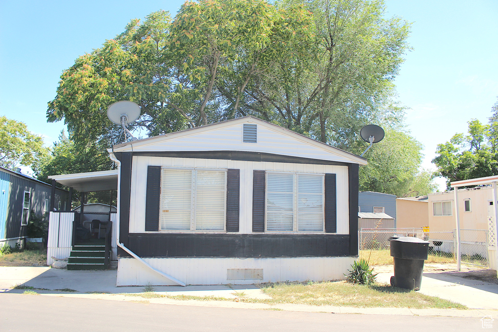 TOWN AND COUNTRY MOBILE HOME PARK - Residential