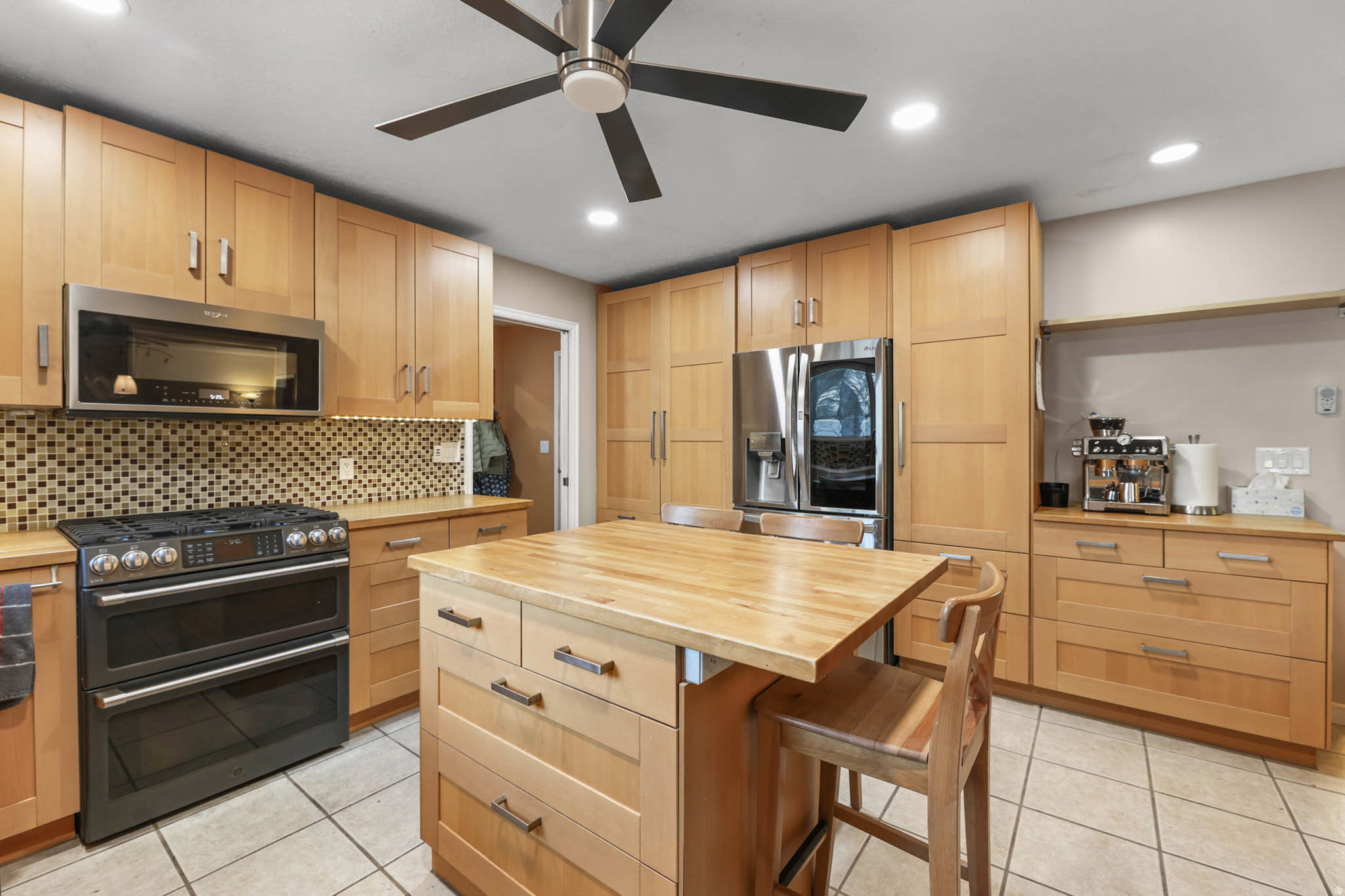 EVERGREEN FARMS - Residential