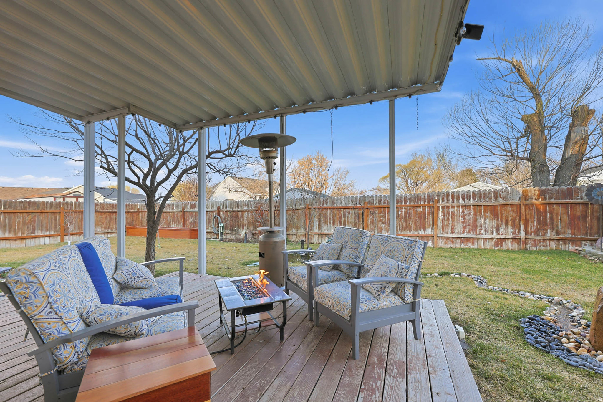 EVERGREEN FARMS - Residential