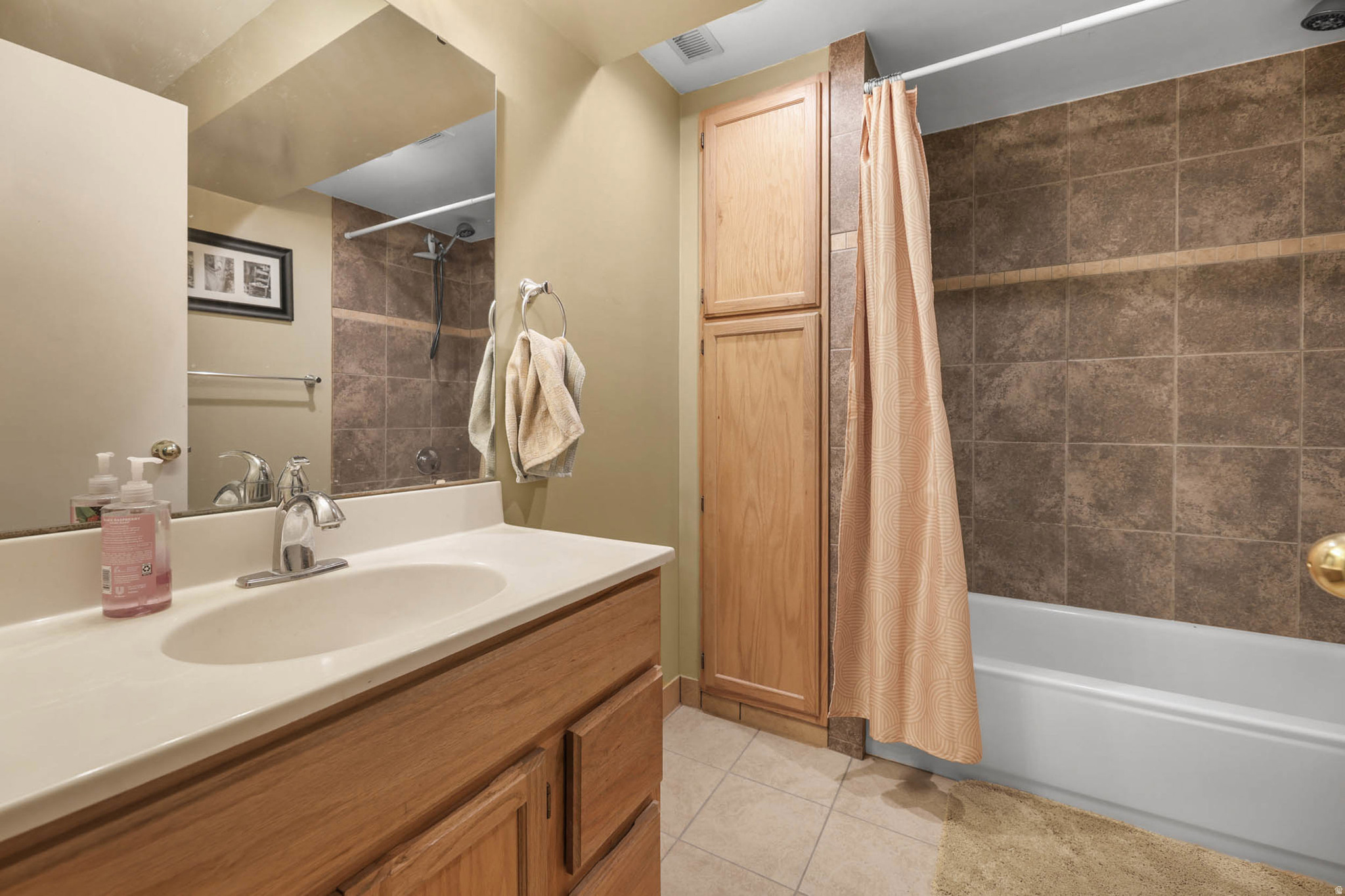 EVERGREEN FARMS - Residential