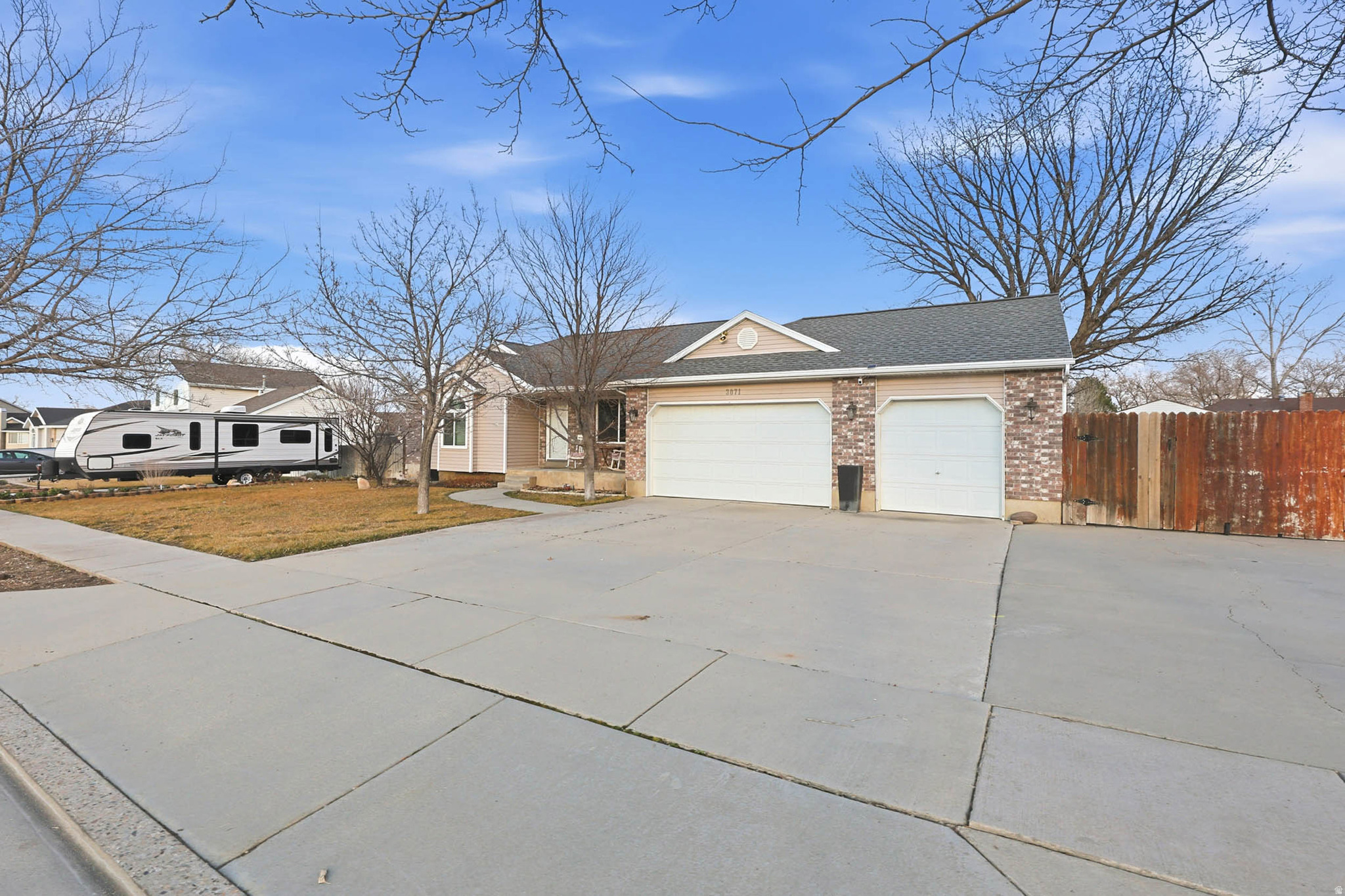 EVERGREEN FARMS - Residential