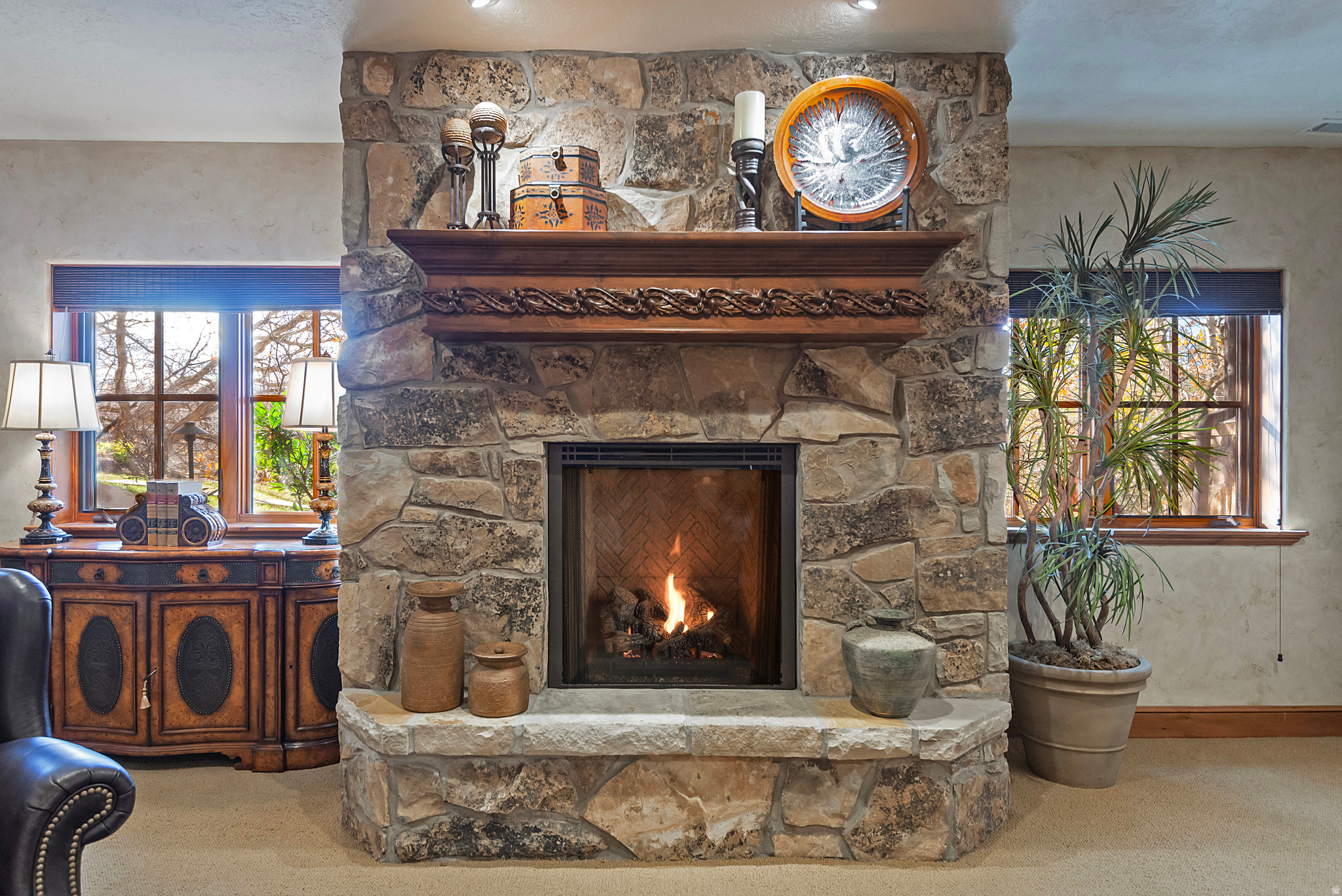 FALCON COVE - Residential