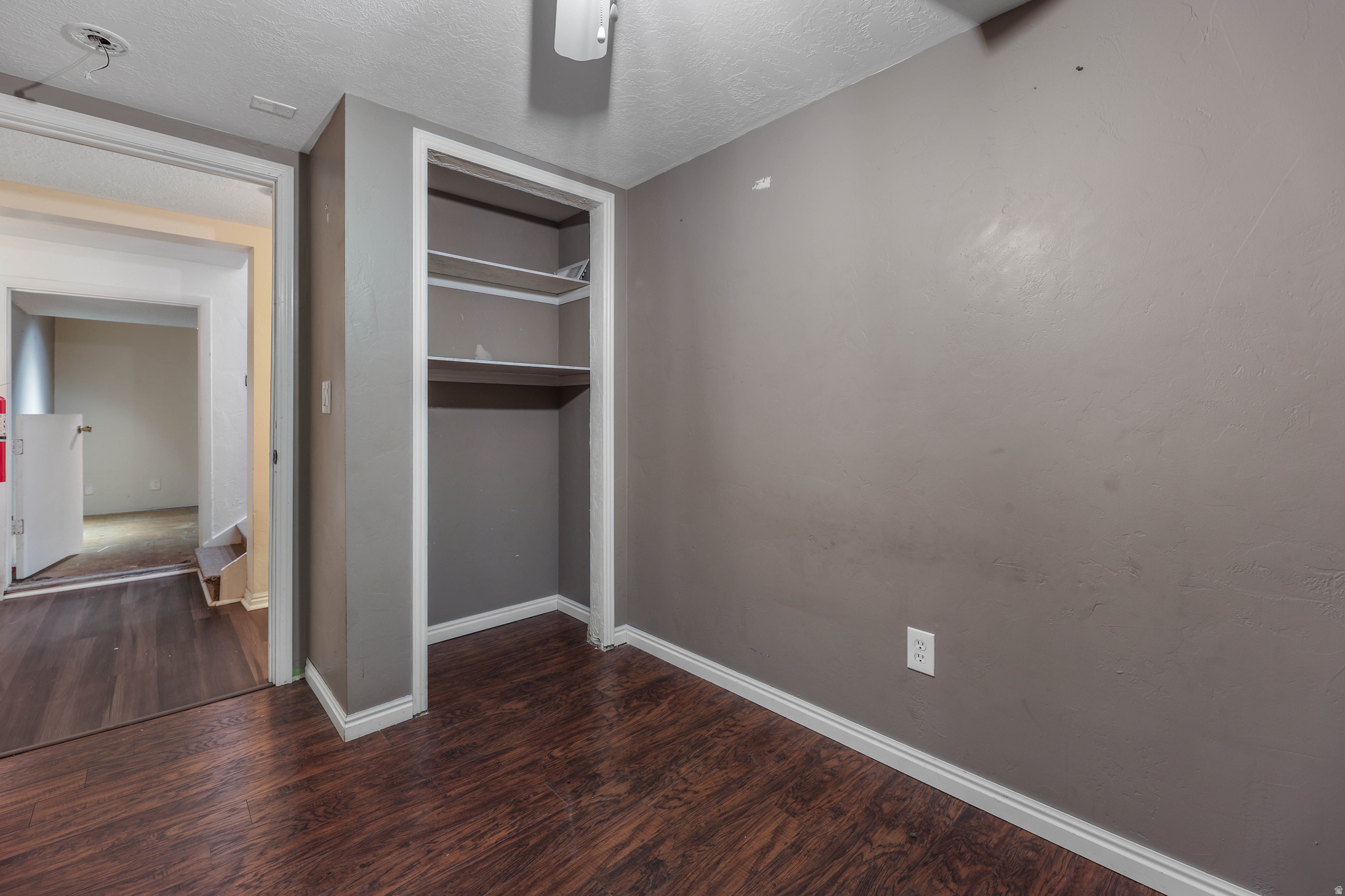 PARK - Commercial Sale