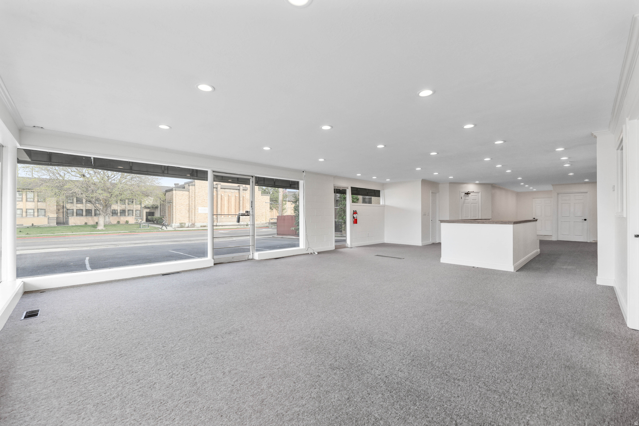 PARK - Commercial Sale