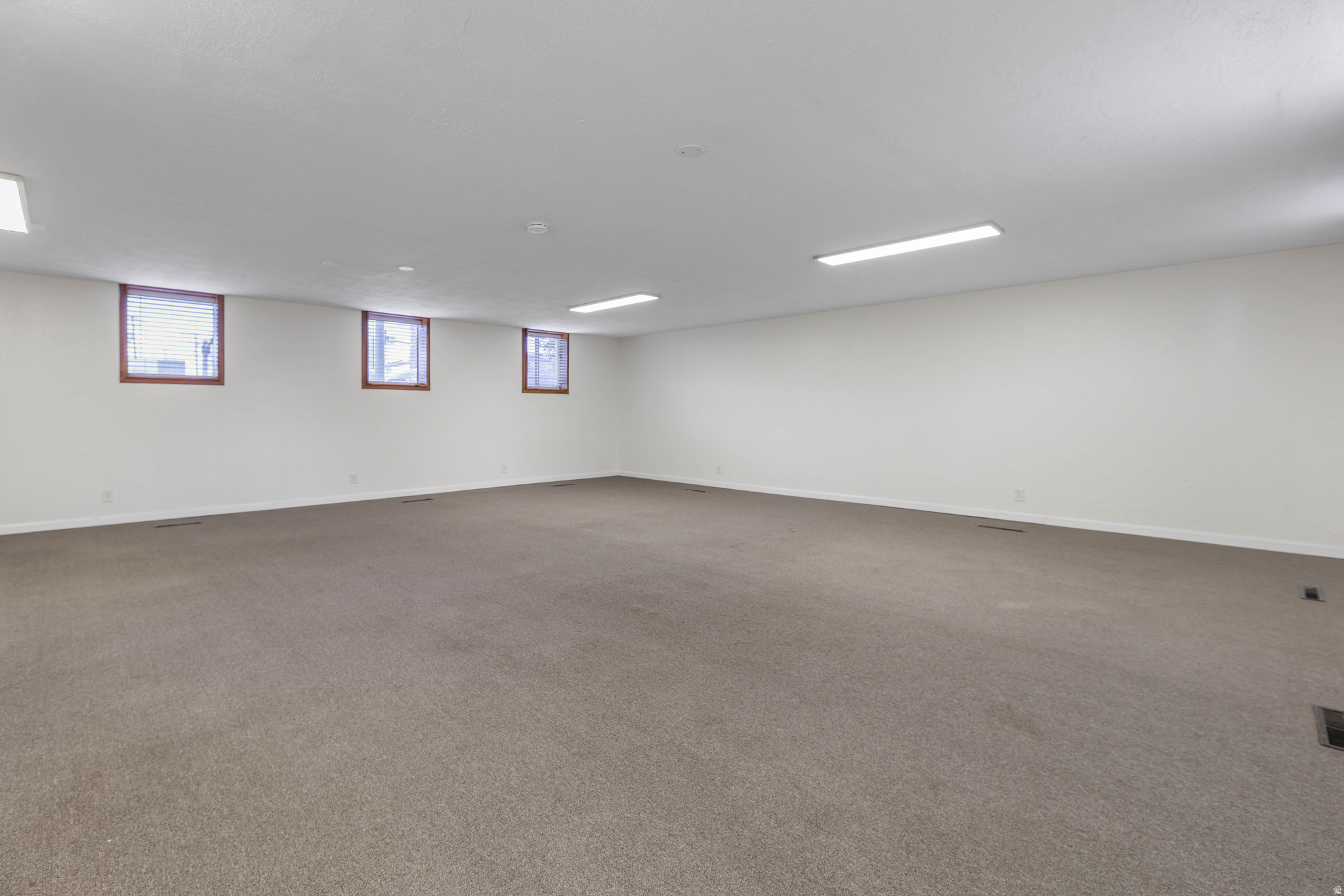 PARK - Commercial Sale