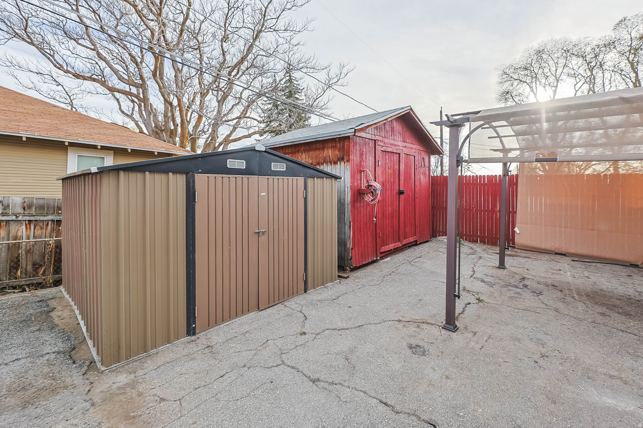 PARK - Commercial Sale