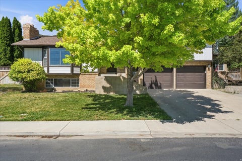 Tiny photo for 655 MOHAWK AVE, Pleasant Grove, UT 84062 (MLS # 2166652)