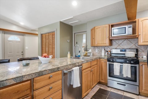 Tiny photo for 655 MOHAWK AVE, Pleasant Grove, UT 84062 (MLS # 2166652)