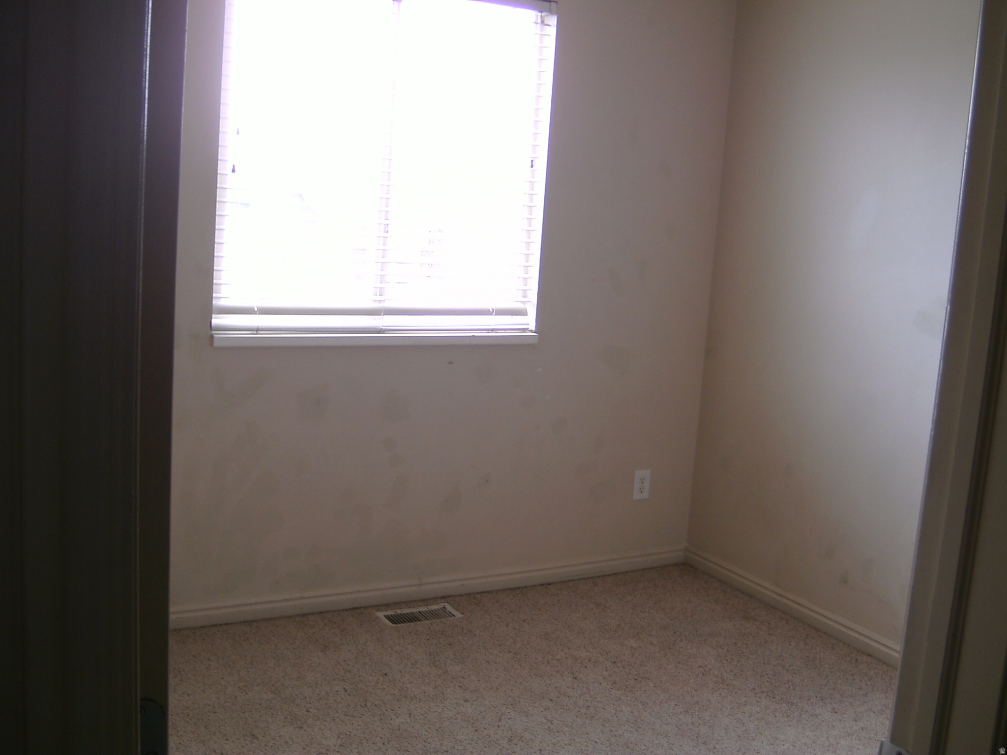 FREEDOM ESTATES - Residential Lease