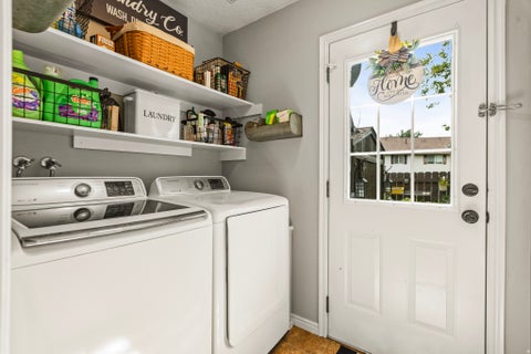 Tiny photo for 886 E HAMLET CIR N, Midway, UT 84049 (MLS # 2183501)