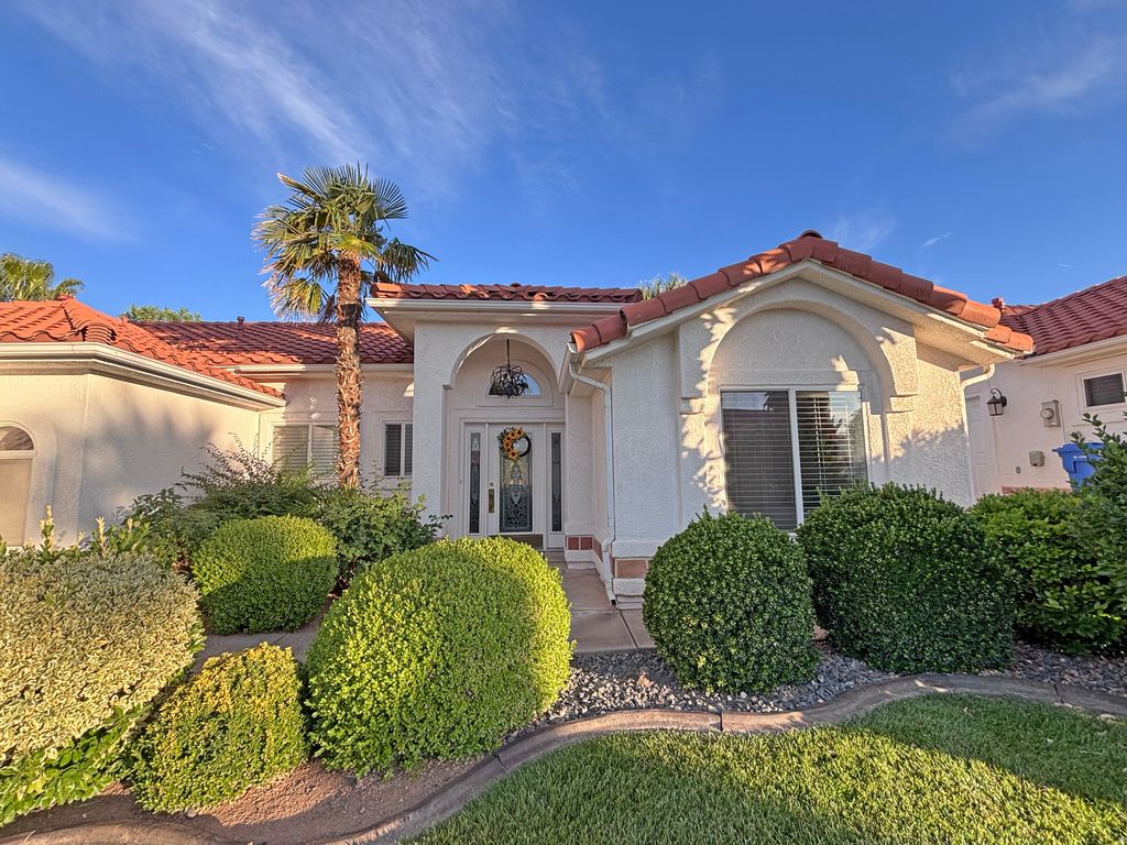 Photo of 145 S CRYSTAL LAKES DR #83, Saint George, UT 84770 (MLS # 2160152)