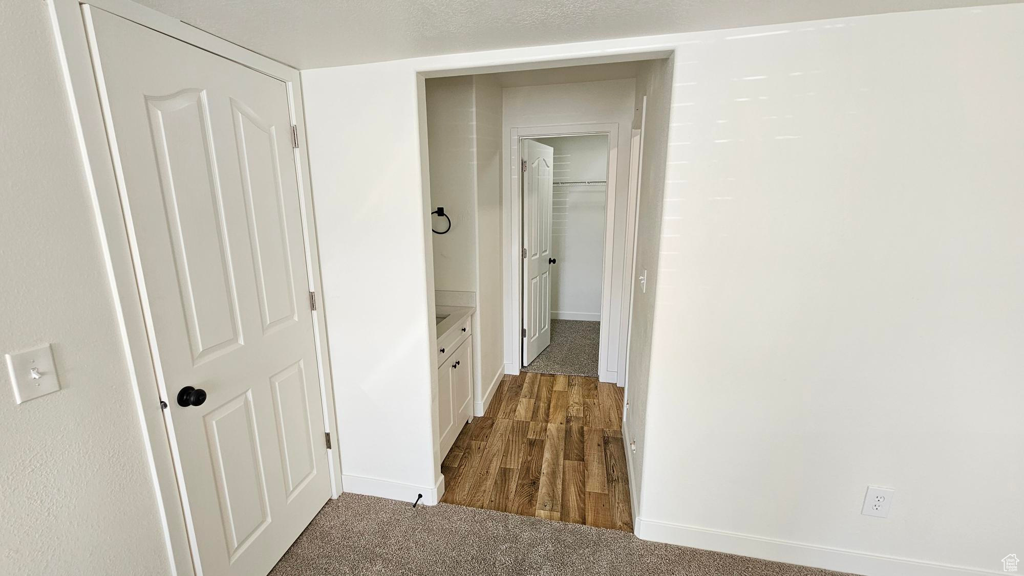 COUNTRY WOODS - Residential