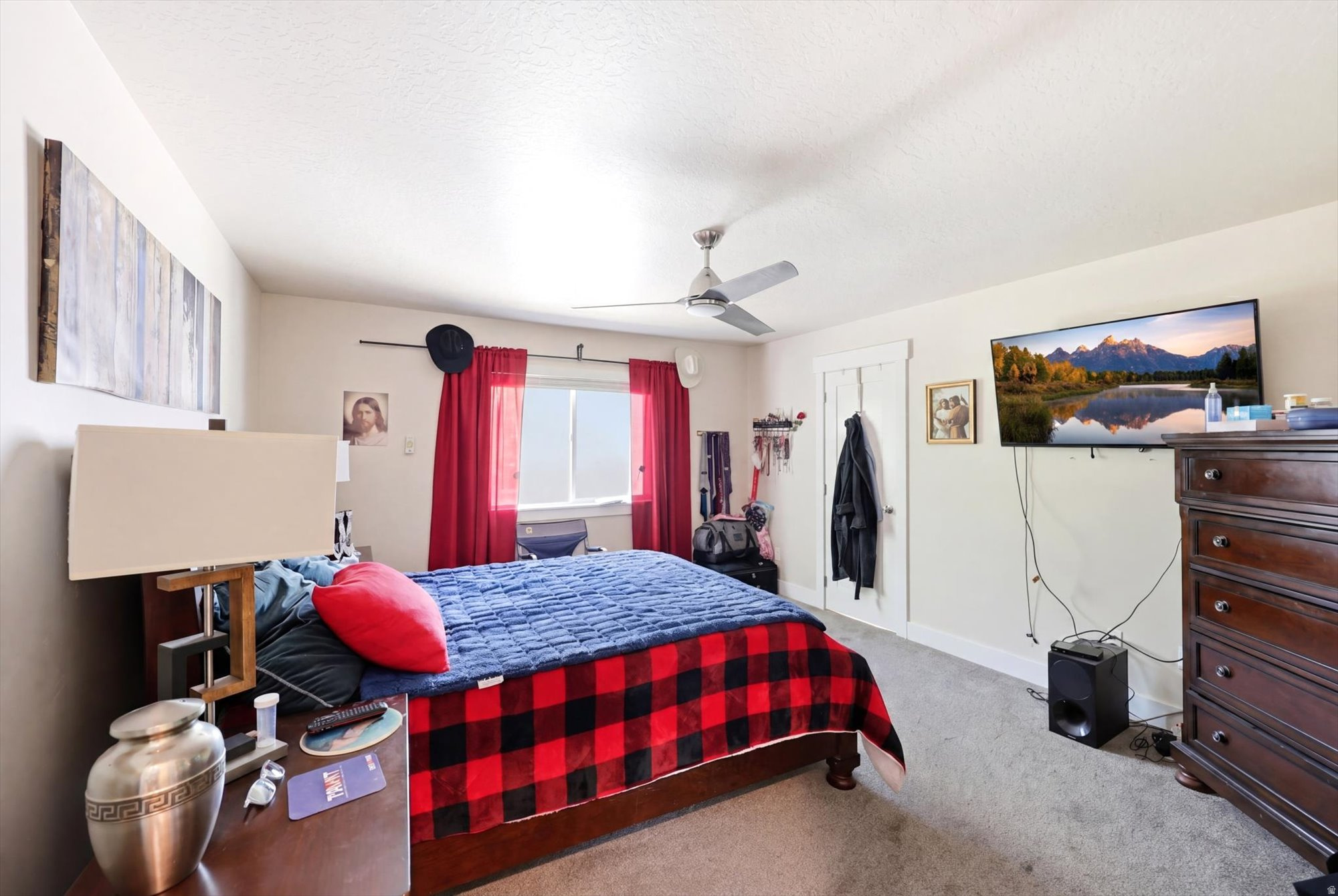 DAISY VIEW - Residential