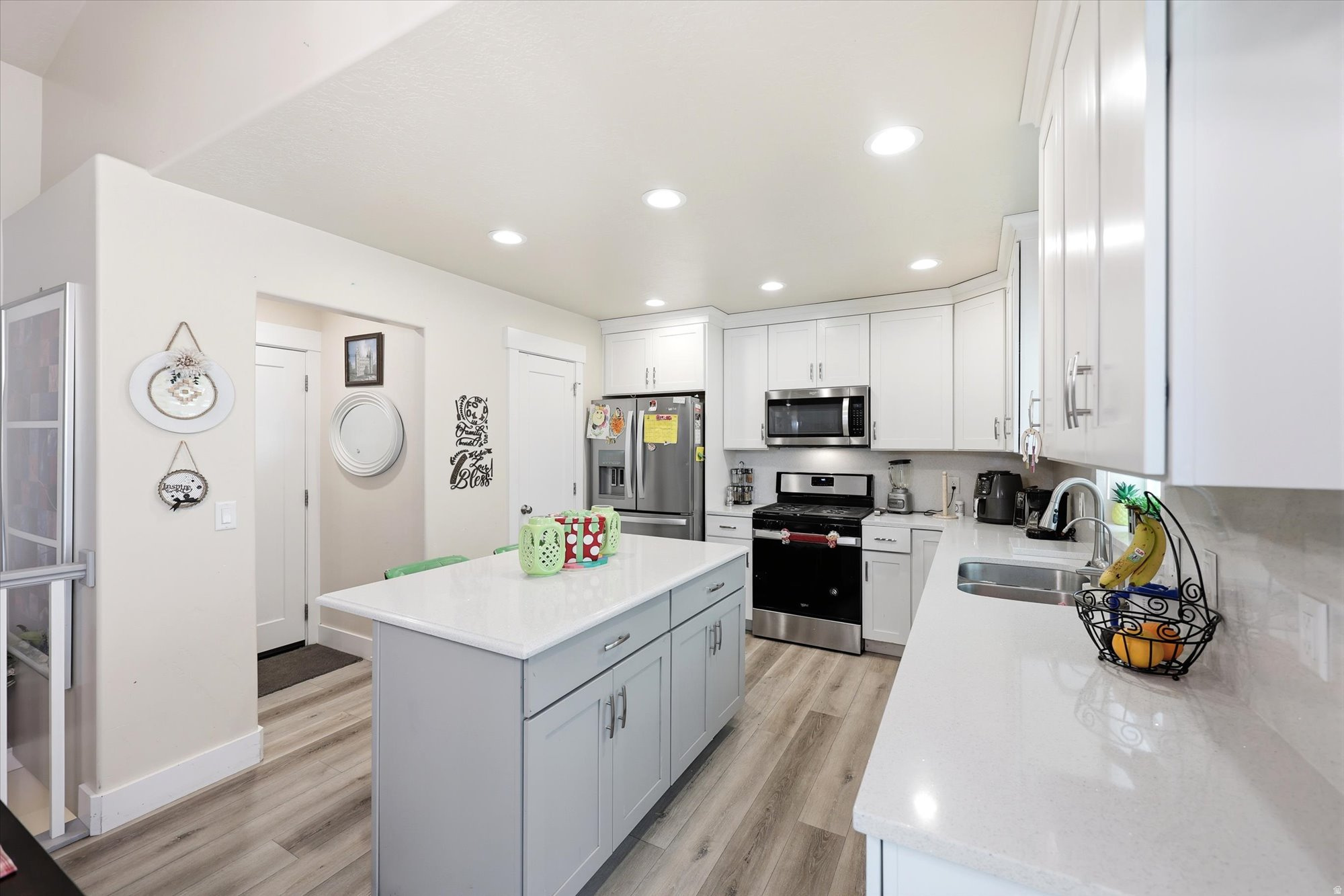 DAISY VIEW - Residential