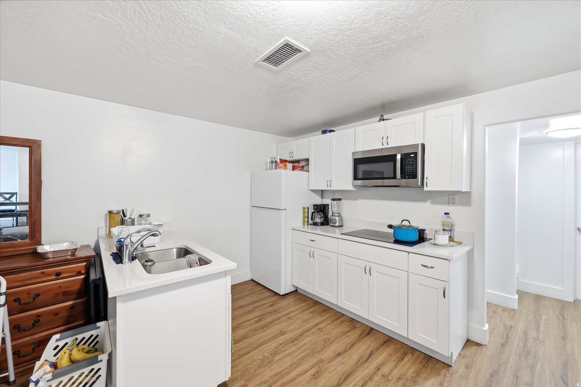 DAISY VIEW - Residential