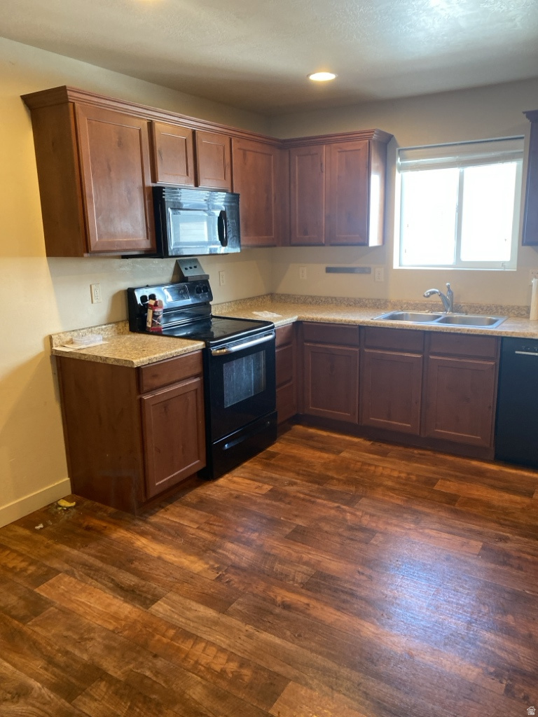EDGEWATER EXTENSION AT GENEVA PHASE 12 - Residential Income