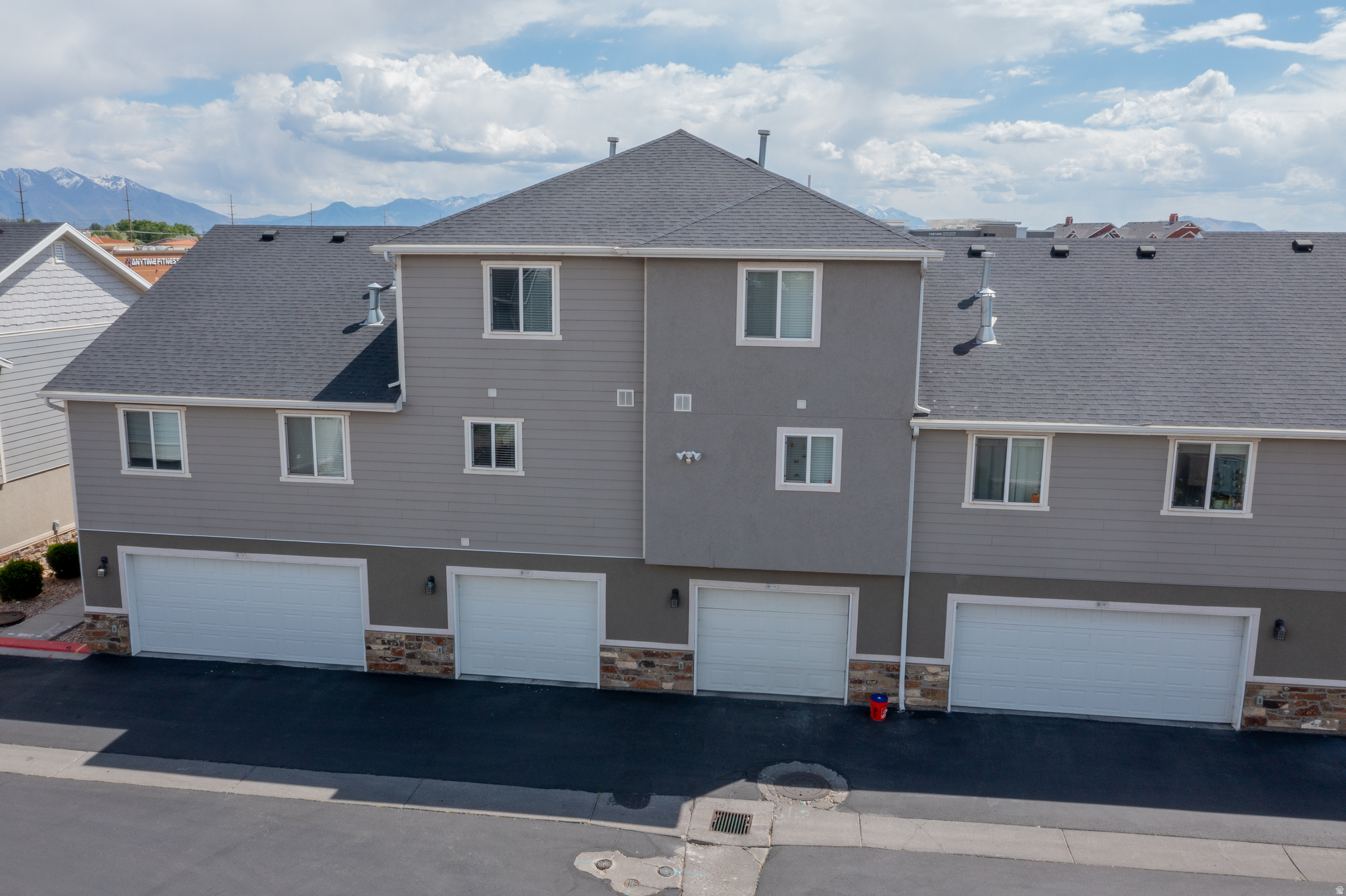 EDGEWATER EXTENSION AT GENEVA PHASE 12 - Residential Income