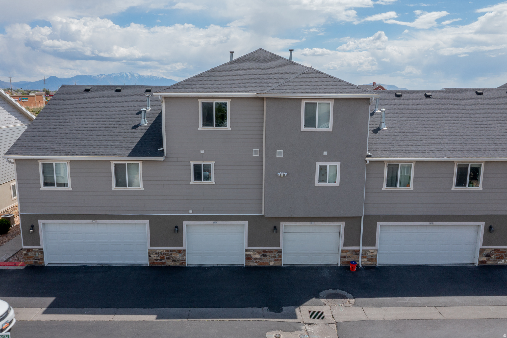 EDGEWATER EXTENSION AT GENEVA PHASE 12 - Residential Income
