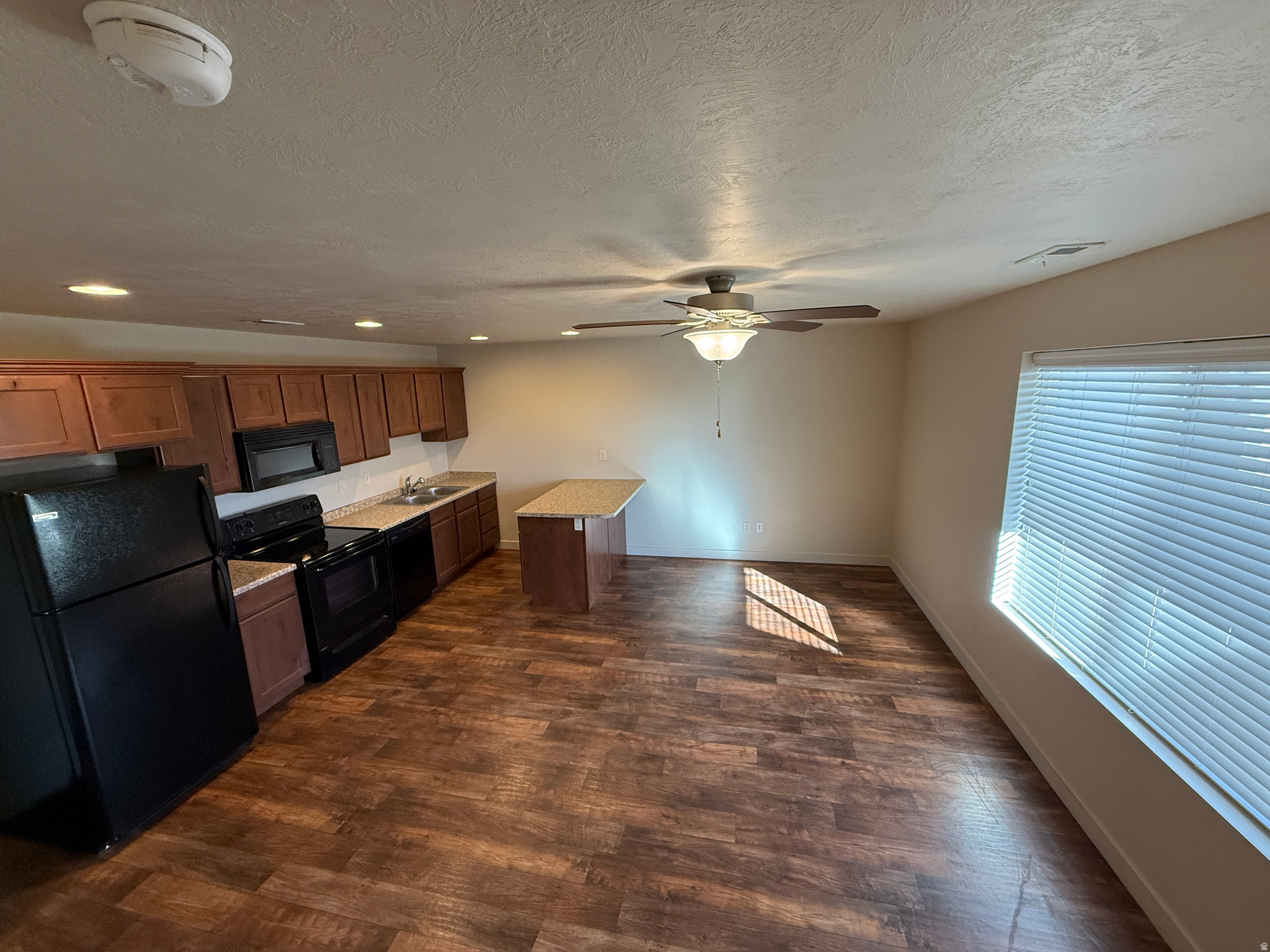 EDGEWATER EXTENSION AT GENEVA PHASE 12 - Residential Income