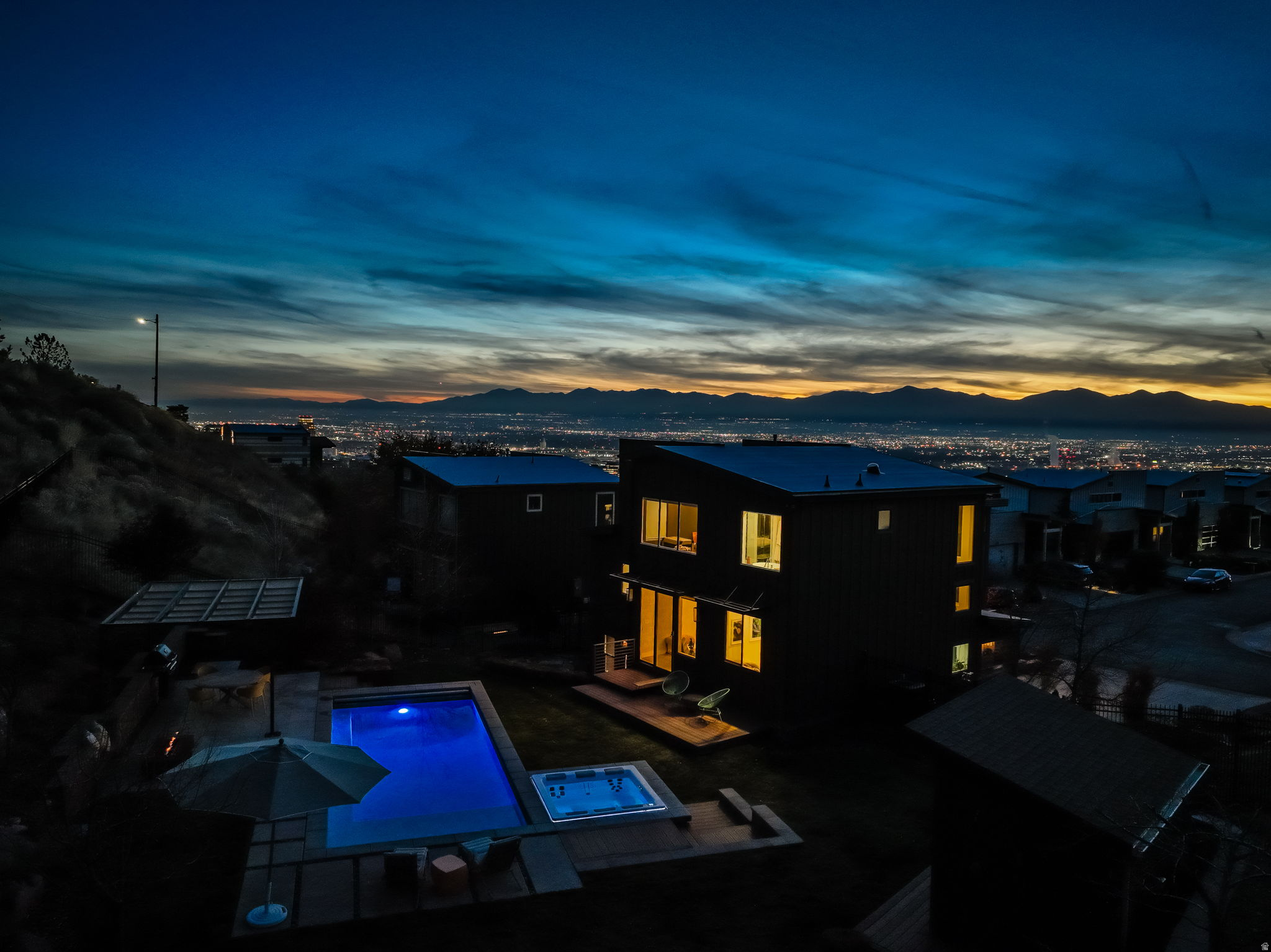 COLUMBUS COURT PUD - Residential