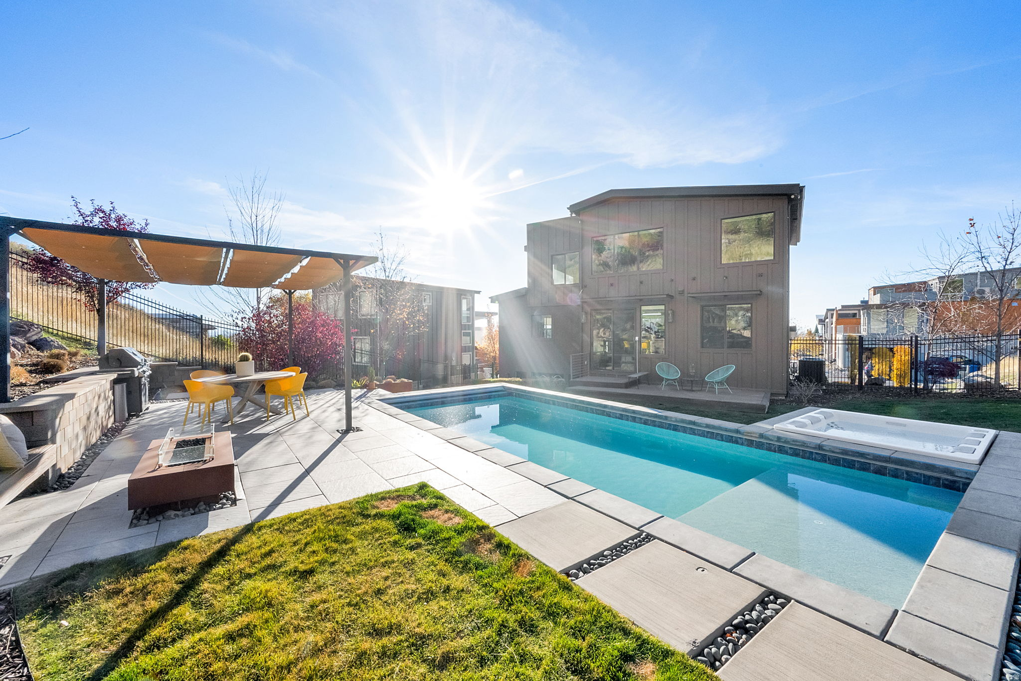 COLUMBUS COURT PUD - Residential