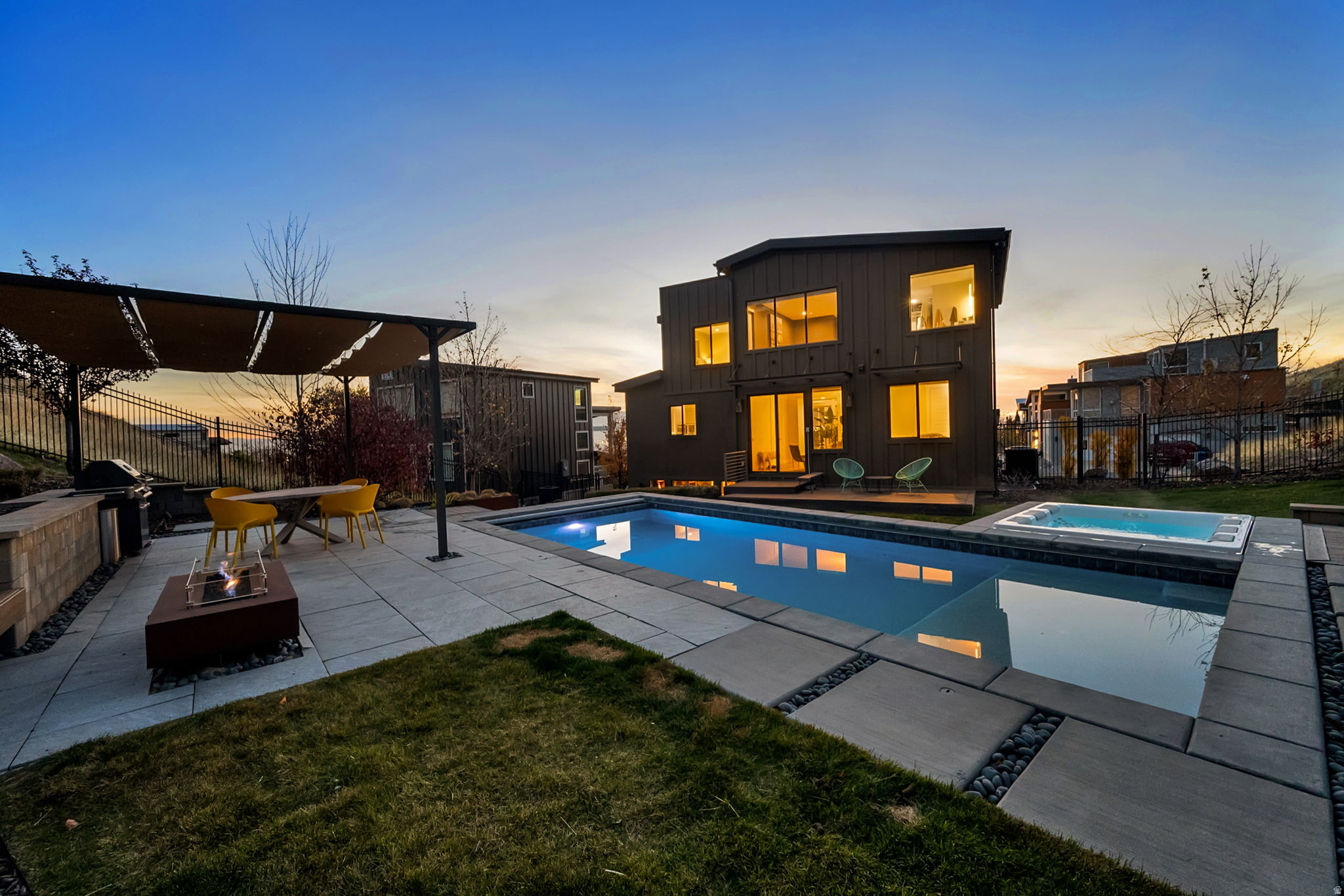 COLUMBUS COURT PUD - Residential